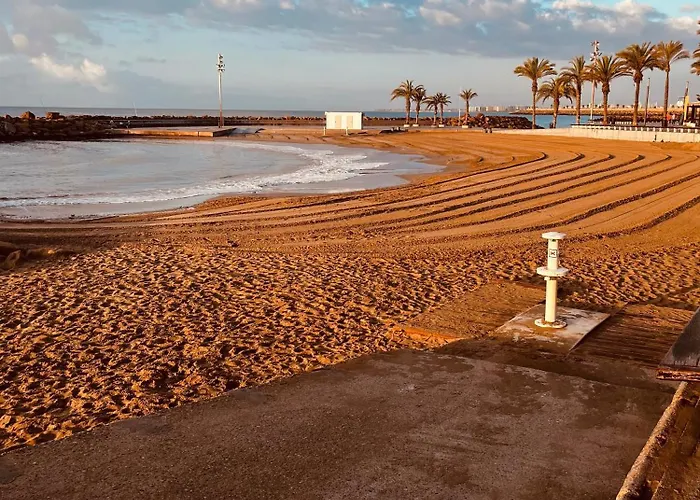 Diego Ramirez Pastor- Air Conditioning Lägenhet *